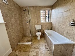 Huckleberry Farm - From 1000 Per Night