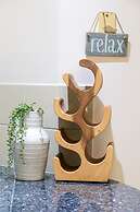 Cityside Hideaway Pool - Workstation - Markets