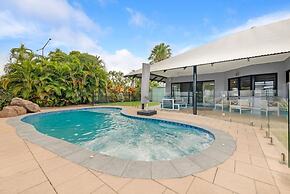 Cityside Hideaway Pool - Workstation - Markets