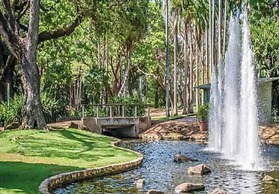 Cityside Hideaway Pool - Workstation - Markets