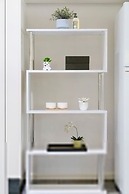 Cityside Hideaway Pool - Workstation - Markets