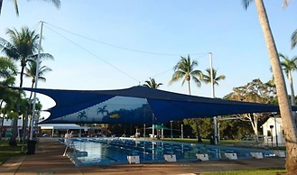 Cityside Hideaway Pool - Workstation - Markets