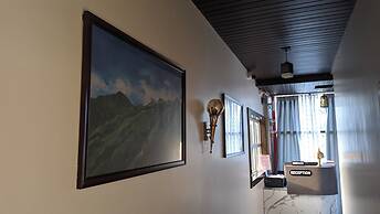 Hotel Blue Bird