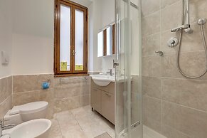 Mamo Florence - Santo Stefano Apartment