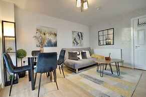 Southsea Apartment-Parking-Pool-Hot tub