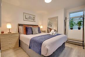 Southsea Apartment-Parking-Pool-Hot tub