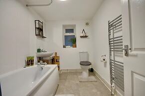 Southsea Apartment-Parking-Pool-Hot tub