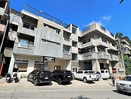 Room in Apartment - Antonios Cafe & Transient Homes Baguio