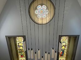 Warksburn Old Church - Luxury Church Conversion