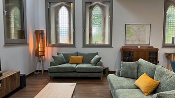 Warksburn Old Church - Luxury Church Conversion