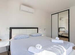 Dazzling Kaštel Novi Villa With Private Pool and Scenic Sea Views