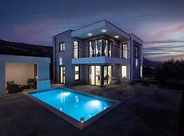 Dazzling Kaštel Novi Villa With Private Pool and Scenic Sea Views