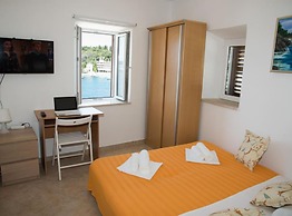 Holiday Home Meditation