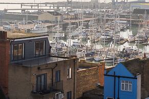 Host Stay Harbour Rest