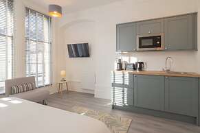 Host Stay Harbour Rest