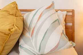 Host Stay The Crow s Nest