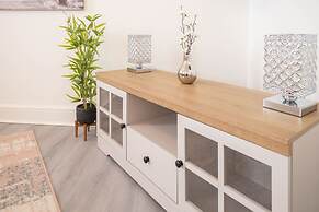 Host Stay The Crow s Nest