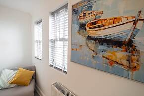 Host Stay The Crow s Nest