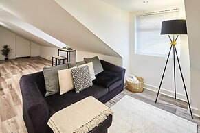 Host Stay Trafalgar Road