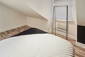 Host Stay Trafalgar Road