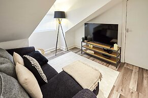 Host Stay Trafalgar Road