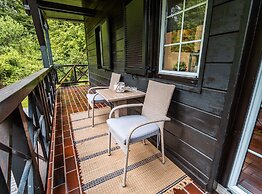 Rustic and Radiant Retreat Apartments With Terrace