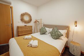 Chillout Trindade Home by Vacationy