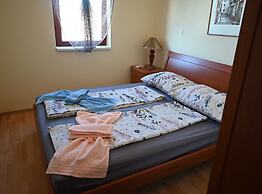 Charming And Comfortable Apartment Dramalj