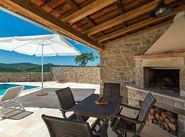 Authentic Villa Banić