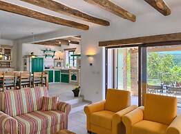 Authentic Villa Banić