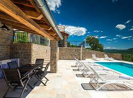 Authentic Villa Banić