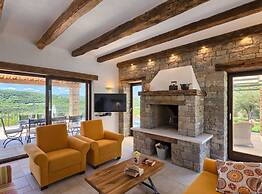 Authentic Villa Banić