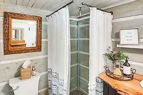 4 Mi to Main Street: Riverfront Minnesota Cabin