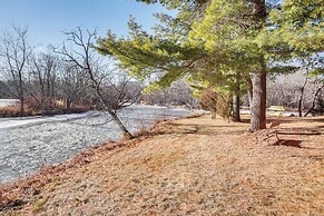 4 Mi to Main Street: Riverfront Minnesota Cabin