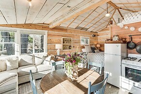 4 Mi to Main Street: Riverfront Minnesota Cabin