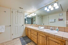 Las Palmas Condo w/ Pool Access in St George!