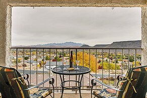 Las Palmas Condo w/ Pool Access in St George!