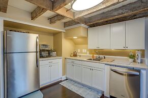 Walk to Beach: Historical Fredericksburg Home