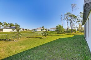 Chic Retreat w/ Lanai in Fort Myers!