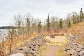 Pool & Lake Access: Northern Lakes Retreat!