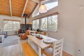 Deck + Fire Pit: Pine Mountain Lake Getaway!