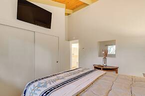 Deck + Fire Pit: Pine Mountain Lake Getaway!