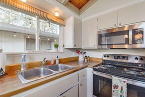 Deck + Fire Pit: Pine Mountain Lake Getaway!