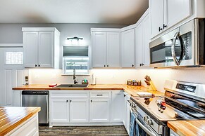 Lake Fork Cabin w/ Community Pool & Boat Launch