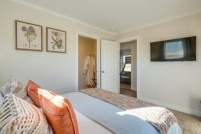 Near Wineries: Hendersonville Home w/ Mtn Views!