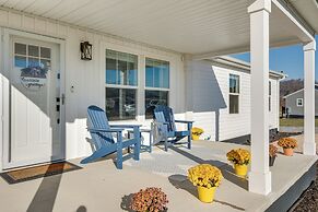 Near Wineries: Hendersonville Home w/ Mtn Views!