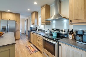 Near Wineries: Hendersonville Home w/ Mtn Views!