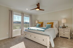 Near Wineries: Hendersonville Home w/ Mtn Views!