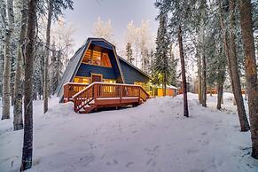 Studio Steps to Kenai River w/ Fire Pit!