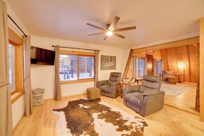 Studio Steps to Kenai River w/ Fire Pit!